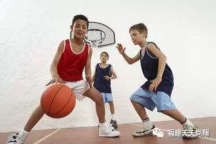 篮球的英文怎么读？一音一世界，听声辩球魂