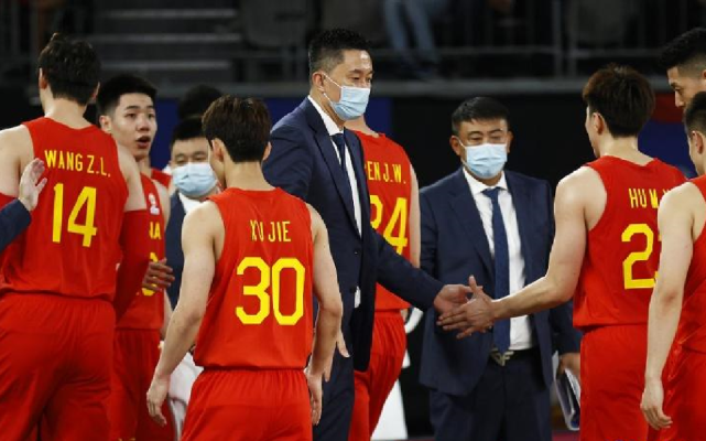 中国男篮归化只剩最后一步，谁将成为历史第一人？
